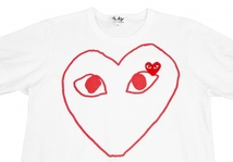 プレイ コムデギャルソンPLAY COMME des GARCONS ハートプリントワッペンTシャツ 白L 【レディース】_画像2