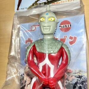 マルサン ウルトラセブン 450 Glow in the dark HEAD ver. GID ツブラヤストア オンライン 限定 ソフビ sofvi marusan ultraman ラスト1