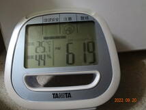 TANITA タニタ 季節性インフルエンザ予防温湿度計　電波時計 置き時計　TT-549_画像4