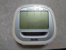 TANITA タニタ 季節性インフルエンザ予防温湿度計　電波時計 置き時計　TT-549_画像1