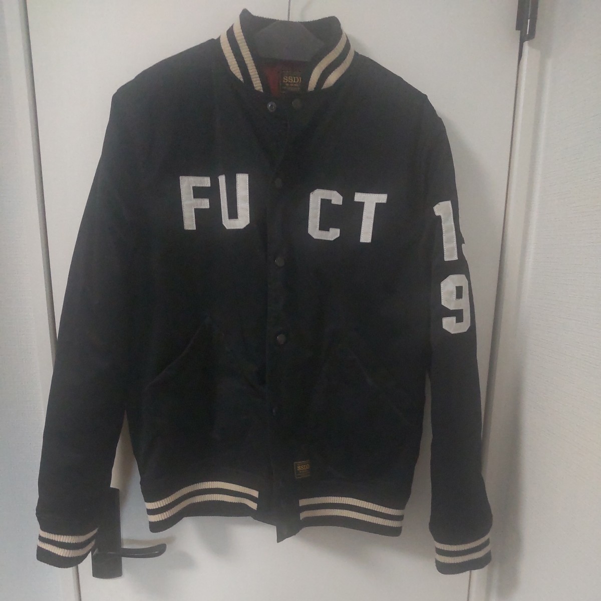 ヤフオク! -「fuct ファクト」の落札相場・落札価格