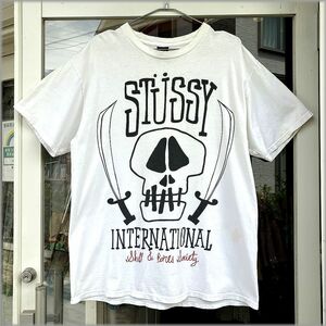★STUSSY　ステューシー　00s　Tシャツ　INTERNATIONAL　Skull & Bones Society　L★検 スカル ドクロ オールド スケート ビンテージ 90s