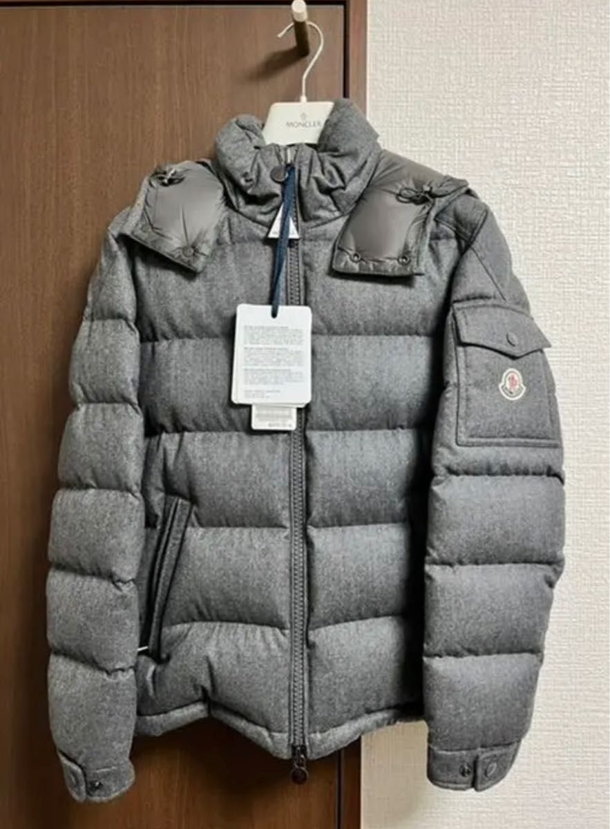 値下げ モンクレール MONCLER ダウン ROUVE 740ネイビー メンズ 2