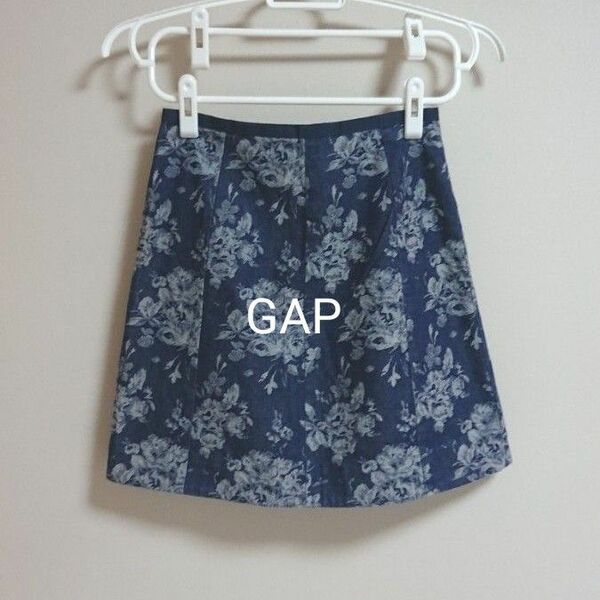 GAP(ギャップ) デニム ミニスカート 台形 花柄