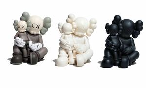 KAWS Holiday Changbai Mountain Vinyl Figure Set Brown/Snowy White/Black KAWS カウズ