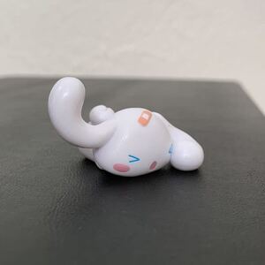 シナモロール 「サンリオキャラクターズ すってんころりんフィギュア」★幅約4.5cm〈C1