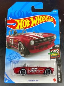 ホットウィール HOTWHEELS TRIUMPH TR6 トライアンフ 赤