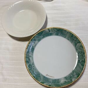 kansai 貝　巻貝　海モチーフ　金縁　ファインチャイナ　エメラルドグリーン系　皿　プレート　パスタ　ホワイト皿　白皿　波の