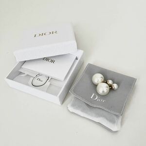 【美品】【DIOR/ディオール】TRIBALES トライバルボール ピアス 両耳用 メタル & レジンパール E0078MIDRS_D301 正規品 箱付き ホワイト 白