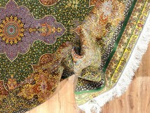 ペルシャ絨毯・最高級ハンド&マシン織り・ 世界最高密度150万ノット ・豪奢なクムデザイン 200cm×300cm c37_画像8
