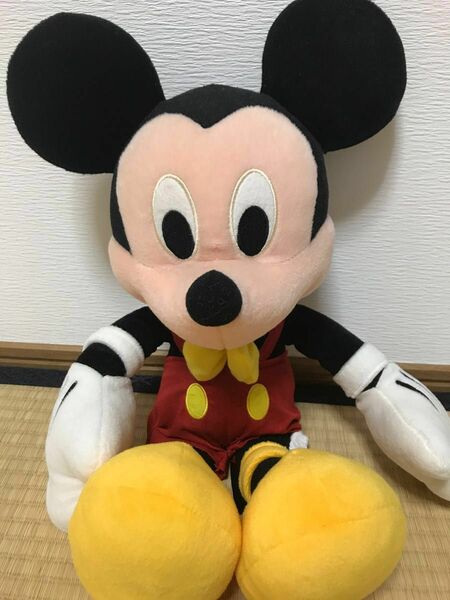 ディズニー　ミッキーマウスぬいぐるみ