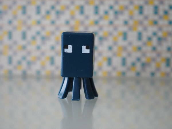 【Minecraft Mini-Figures Squid マインクラフト ミニフィギュア イカ 難あり 】