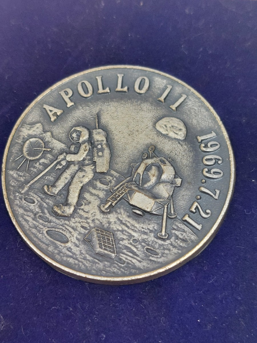 ヤフオク! -「アポロ11号着陸記念メダル」の落札相場・落札価格