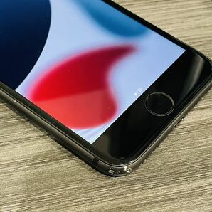 SIMフリーiPhone8 64GBスペースグレイ MQ782J/A送料無料iOS15.6.1SIMロック解除済み判定◯の画像6