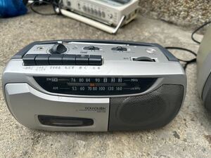  small Izumi radio cassette recorder SAD-1200* cassette reproduction OK