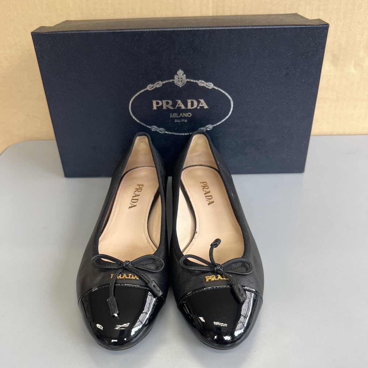 ヤフオク! -「calzature」(靴) (プラダ)の落札相場・落札価格