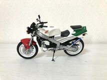 アオシマ製 1/12ホンダNSR250R SP `89完成品！！ネイキッド仕様、峠小僧、バリバリマシーン、銀テラ、MC18、 ドッグファイトレーシング_画像6