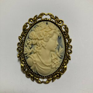  cameo brooch . woman right direction butterfly ivory No.1 COFFRET M Collection[( stock ) coffret ]