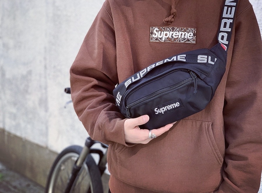 ヤフオク! -「supreme 18ss ショルダーバッグ ブラック」の落札相場