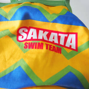 山形県 sakata swim team 女子 練習水着 Mサイズ ゆったり 大きめ スイミング 酒田 スイムチームのオリジナル水着 JO 美品 21の画像4