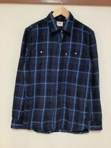 こ1220 Levi's リーバイス チェック 長袖シャツ ワークシャツ S フランネル ネイビー アメカジ_画像1