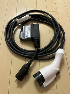 ★動作未確認現状品★ポータブル　EV 充電器 200V