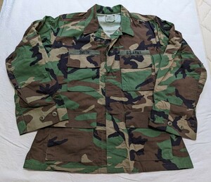 【美品 M-S】 米軍 実物 1999 アメリカ陸軍 BDU ジャケット Medium Short ウッドランド 迷彩 ビンテージ コンバット ユニフォーム Army