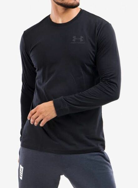 新品アンダーアーマーSMロンT レフトチェスト Tシャツ黒ロングTシャツ adidas 長袖シャツ NIKE