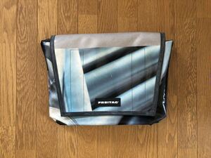 [ new goods unused * rare *]FREITAG / F12 DRAGNET( records out of production )0 graphic / transcription pattern 0 pipe pattern 0 blue group color 0 MESSENGER CLASSIC M