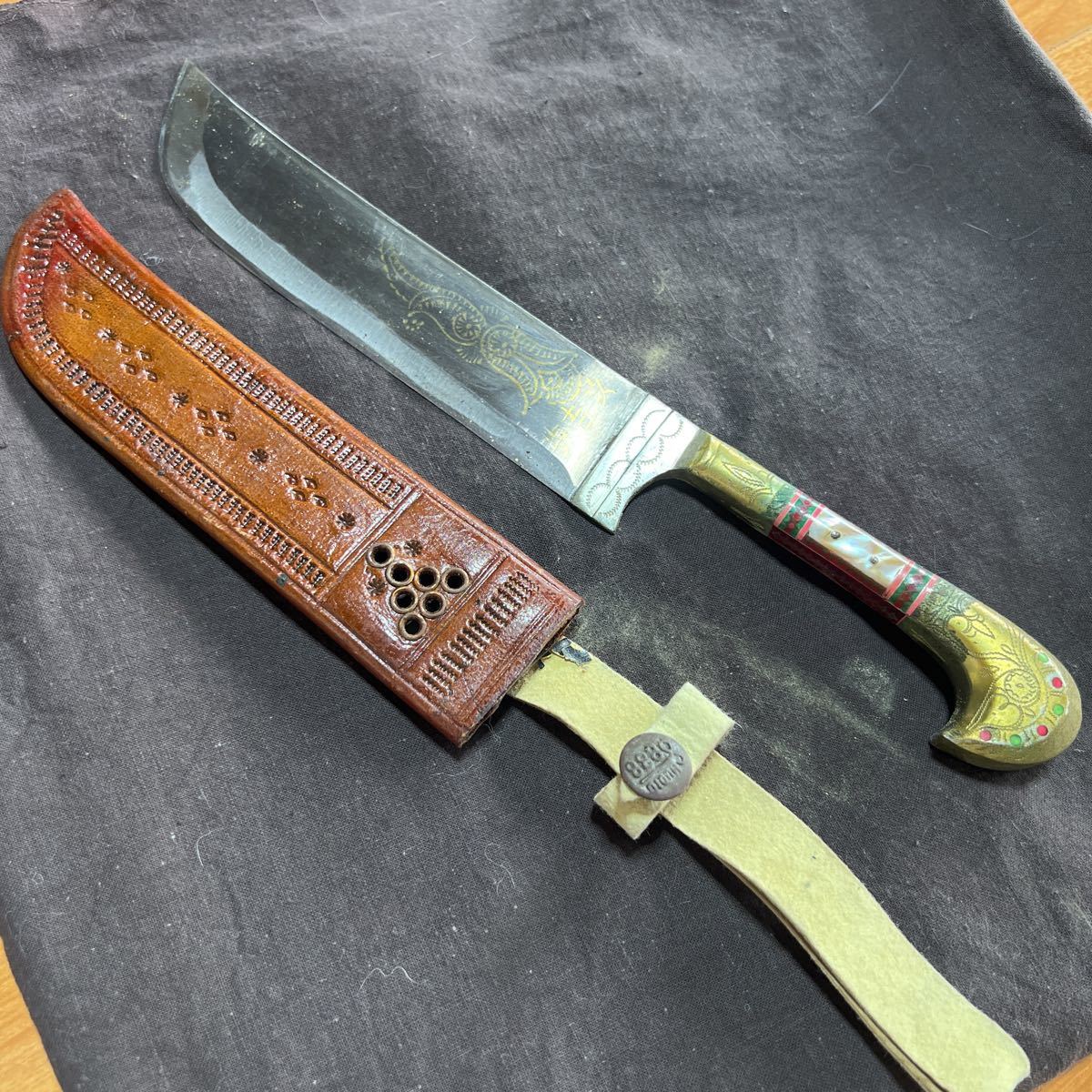 ヤフオク! -「民族」(ナイフ) (キャンプ、アウトドア用品)の落札相場