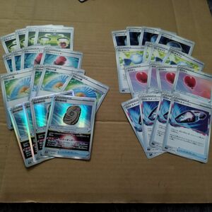 12ポケモンカード グッズ4枚ずつまとめ売り計32枚セット ふしぎなアメなど