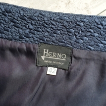 ヘルノ HERNO シルク混 ウール エンボス加工 スカート 42 イタリア製 ネイビー_画像5