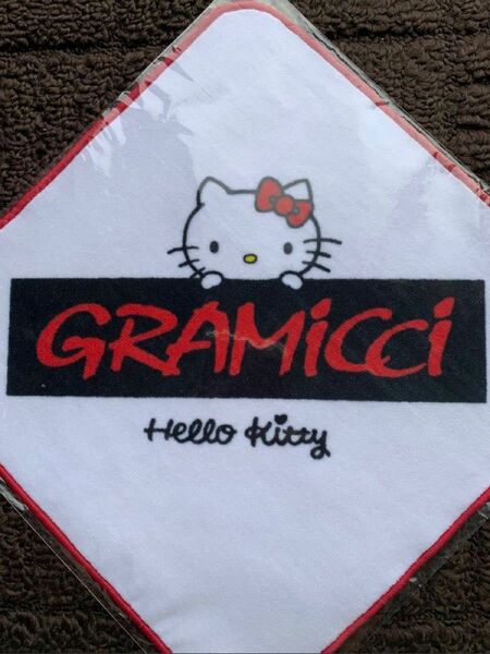 GRAMiCCi ×HELLOKITTY　ハンカチ　レッド