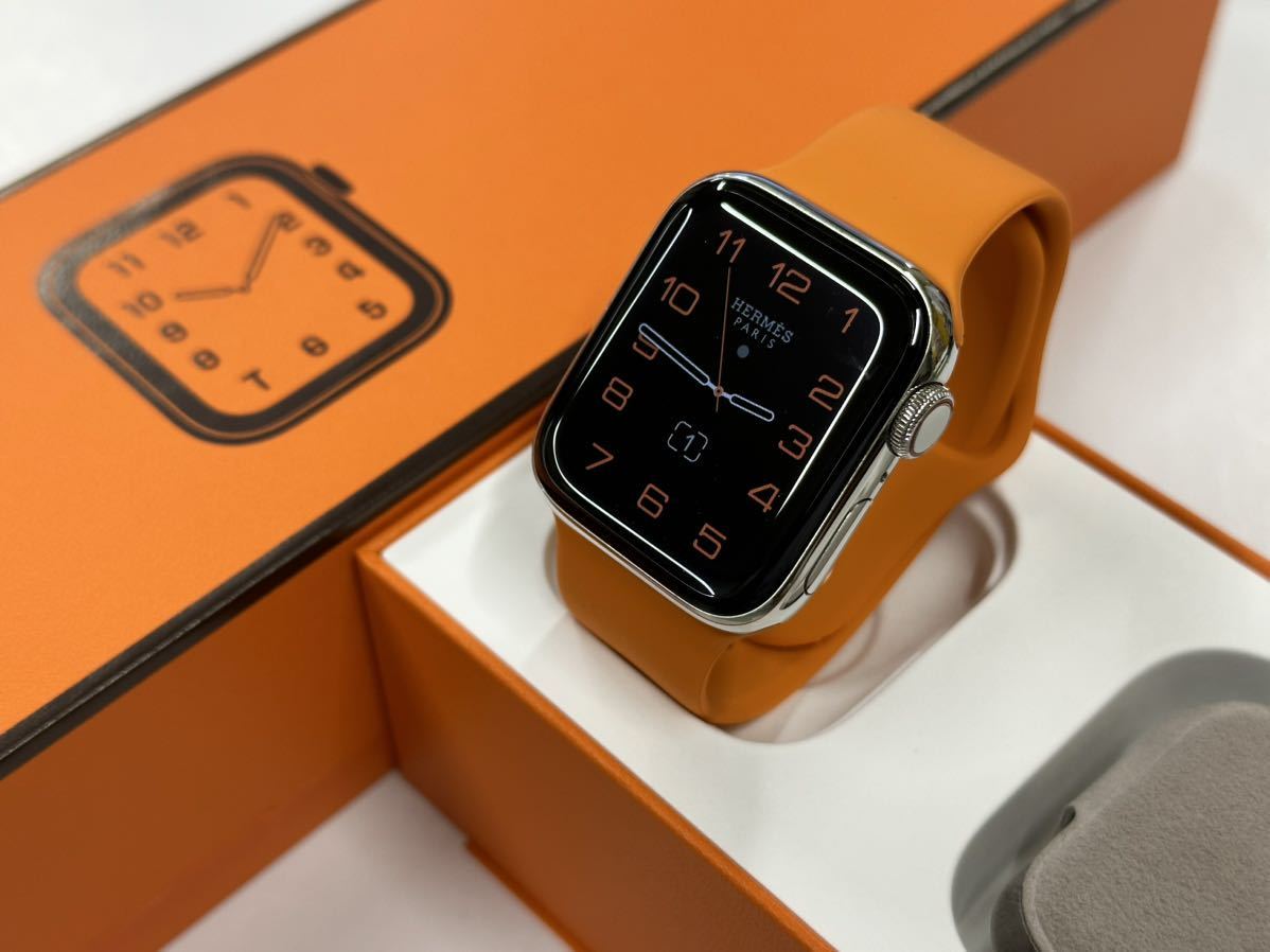 Apple Watch 5 Hermès 44mmGPS ベルト無し-