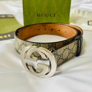 GUCCI GGスプリームベルト (Gバックル)