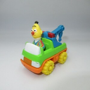 1996年★vintage★ビンテージ★SESAMESTREET★セサミストリート★Bart★バート★レッカー車★ミニカー★フィギ