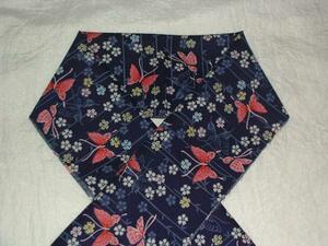 木綿の半衿、花と蝶、紺