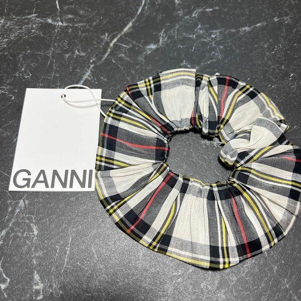 新品未使用 正規品 GANNI チェック柄 シュシュ