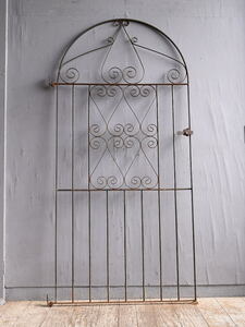  England antique iron fence gate . gardening 11918