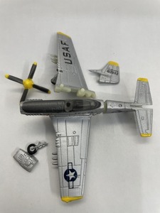 #*Furuta шоколадное яйцо истребитель серии no. 4.63 F-51D Mustang ( повреждение иметь )