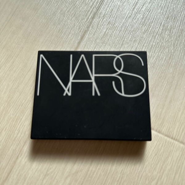 NARS ヴォワヤジュールアイシャドーパレット 1192