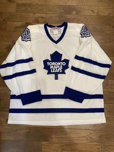 【美品】TORONTO MAPLE LEAFS ホッケージャージー　サイズXL トロント　メイプルリーフス　CCM アイスホッケー ユニフォーム NHL カナダ製