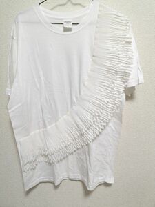 デザインTシャツ ハンドメイド　フリルが可愛い！　白　Lサイズ