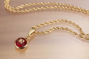  труба 24881maNINA RICCI Nina Ricci золотой цвет подвеска красный камень прекрасный товар 