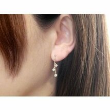 ピアス 18金 メンズ ダイヤモンド ロング スリーストーン トリロジー ホワイトゴールドk18 18k ゆれる 天然石ダイヤ チェーン 宝石_画像3