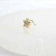 18金 片耳ピアス ダイヤモンド 0.19ct 花 キャッチのいらないピアス イエローゴールドk18 キャッチナッシャー つけっぱなし フラワー_画像7