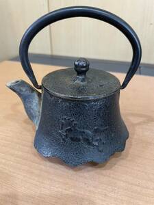 RM5525 南部鉄器？ 鉄瓶 茶道具 煎茶道具 金属工芸 工芸品 馬 0922