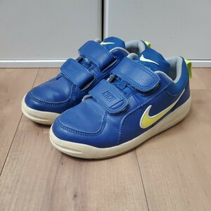 NIKE ナイキ　スニーカー　キッズ　18cm　中古