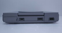 美品 動作品 レアSONY PS1 PlayStationプレイステーション1 SCPH-7000箱付き本体 純正ファイティングスティック コントローラAVケーブル 付_画像7