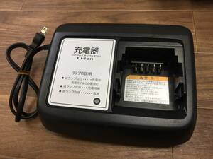 ヤマハ 電動自転車用 バッテリー充電器 X92-10 中古品B-9172